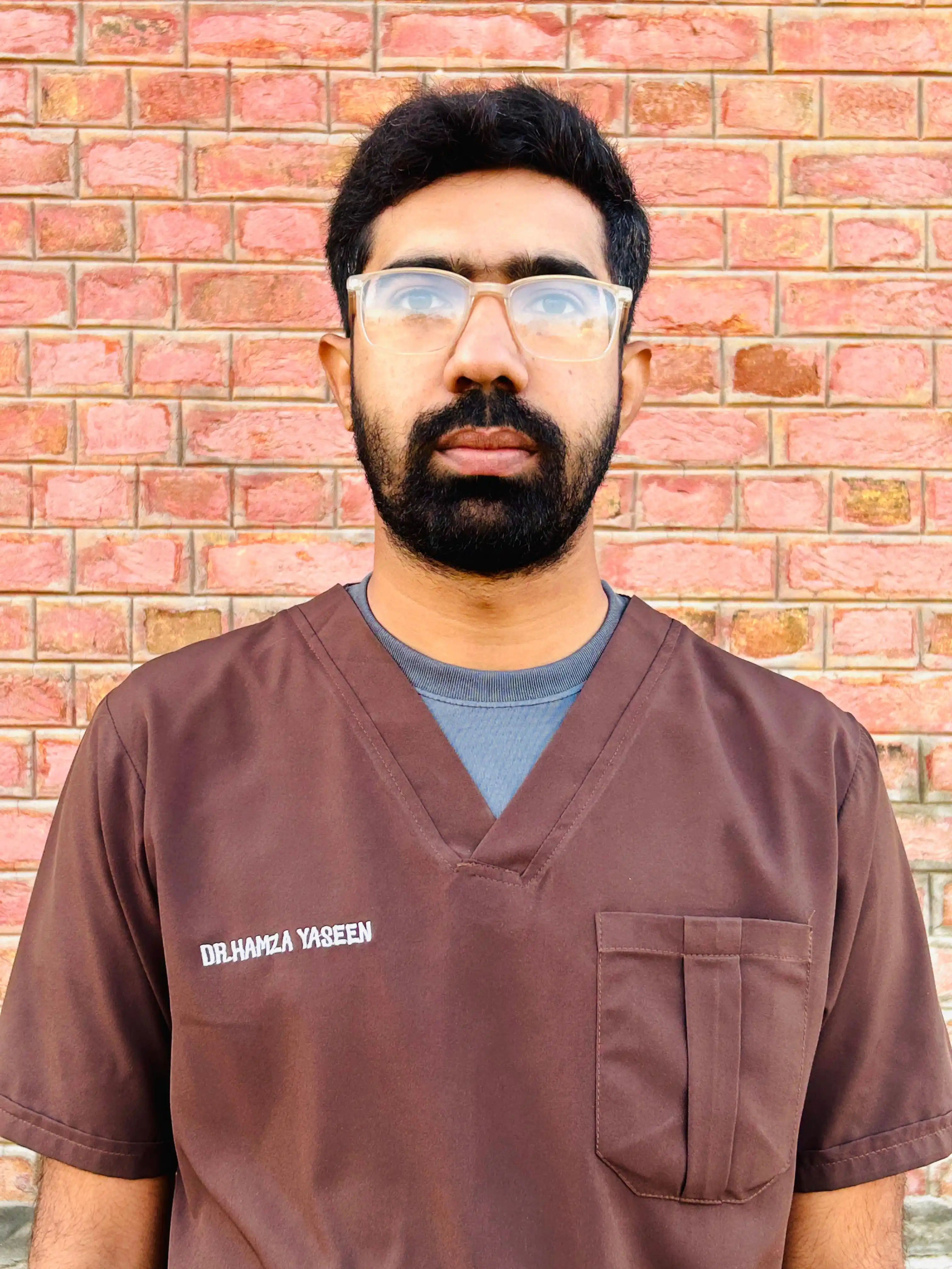 Dr Hamza Yaseen